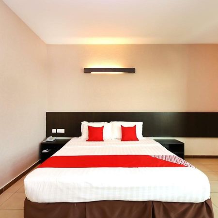 Capital O 837 Hotel Bei King Sitiawan Exterior foto