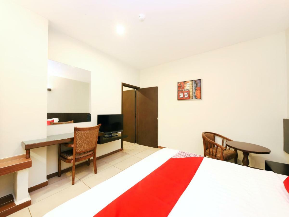 Capital O 837 Hotel Bei King Sitiawan Exterior foto