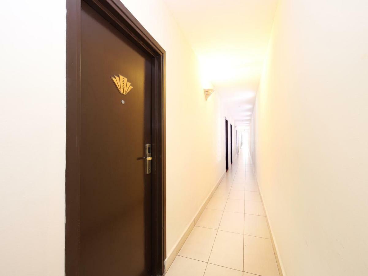 Capital O 837 Hotel Bei King Sitiawan Exterior foto